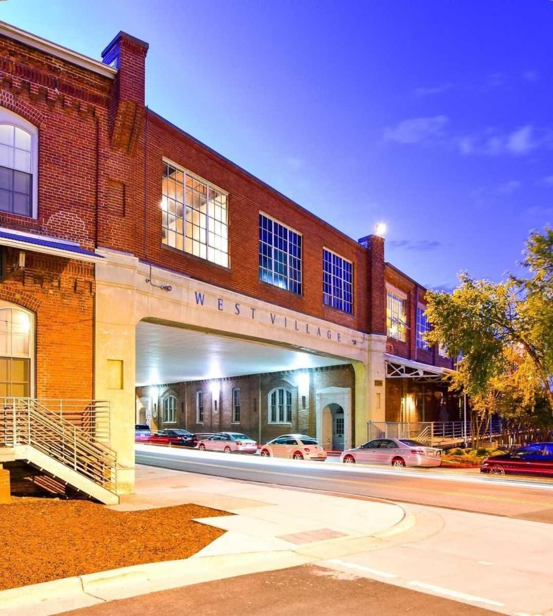 100 Year Old Historic Brick 2Br Loft Large Patio1 Apartment Durham Exterior photo